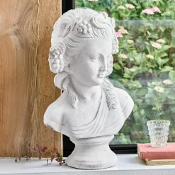 LOBERON Personnages|Décoration*Buste Sanoria