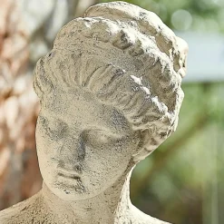 LOBERON Personnages|Décoration*Buste Yverine